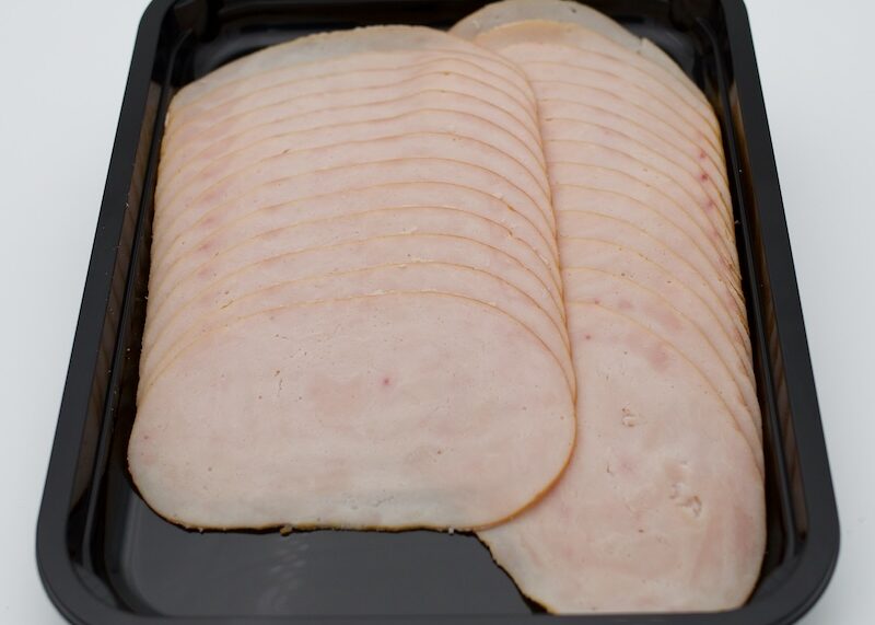 2408_gerookte-kipfilet-gesneden-500g_45deg_01 Gerookte kipfilet gesneden 500 gram